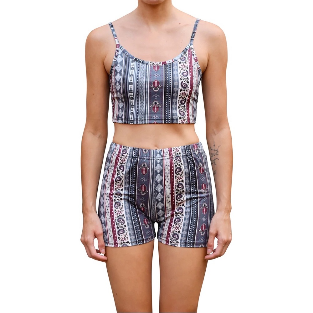 Two Piece Co-Ord Yoga Athleisure Matching Loungewear Set in Indigo Paisley